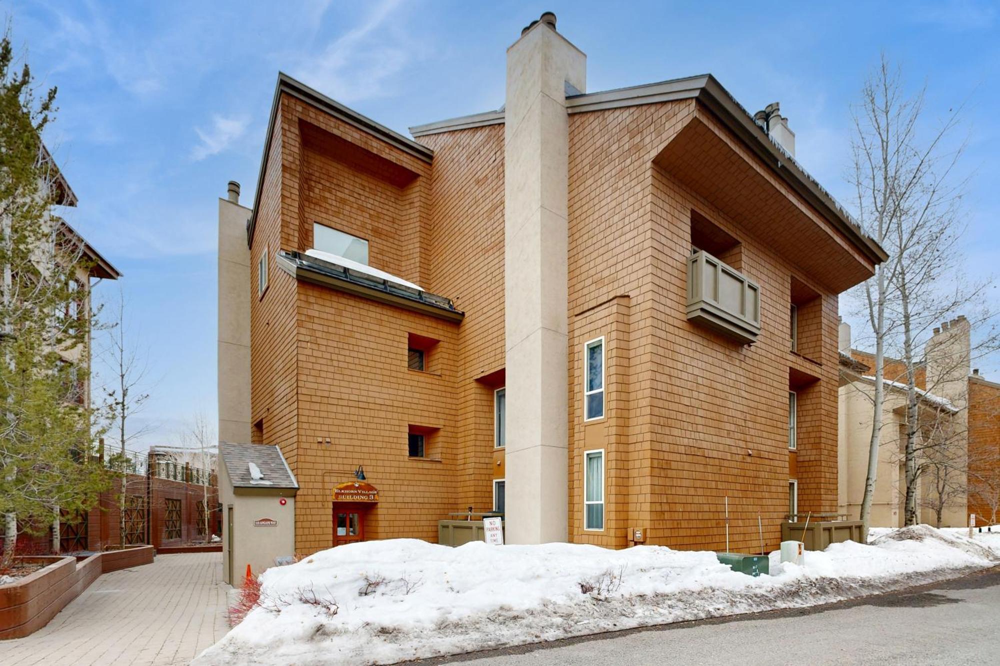 Elkhorn Angani 54 Hotel Сън Вали Екстериор снимка